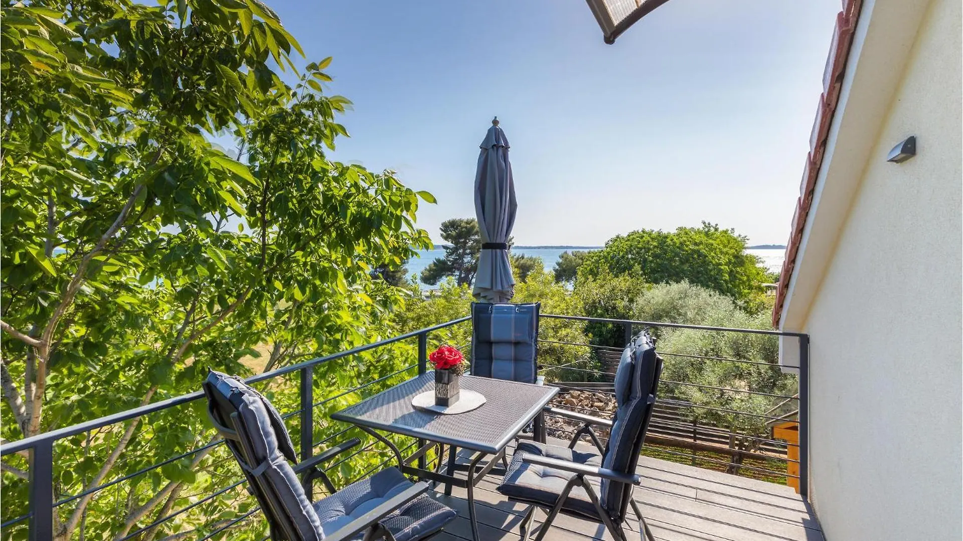 Gorgeous Home In Peroj With House Sea View Holiday home
